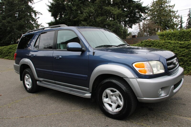Used 2002 Toyota Sequoia SR5 AWD/4WD image 2