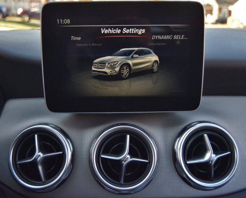 Used 2020 Mercedes-Benz GLA 250 4MATIC image 26