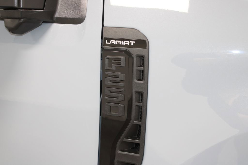 New 2026 Ford F250 Lariat w/ Black Appearance Package image 11