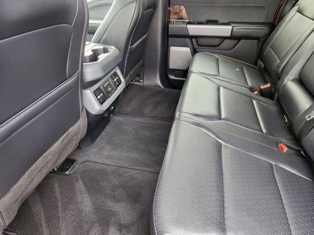 Used 2025 Ford F250 Lariat w/ Lariat Ultimate Package image 30