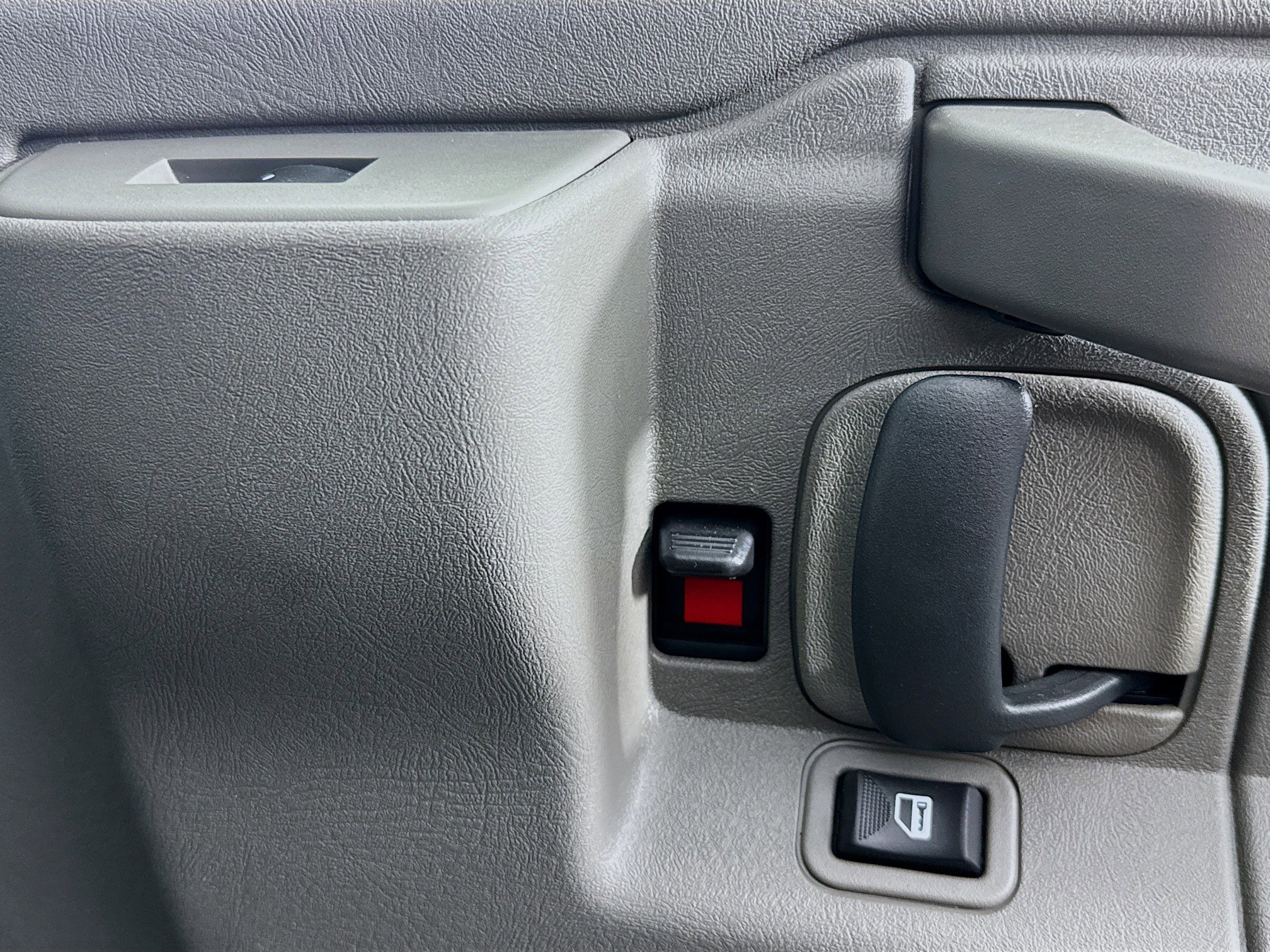 Used 2020 Chevrolet Express 2500 w/ Communications Package image 24