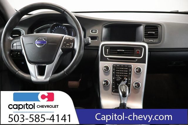 Used 2017 Volvo V60 T5 Premier w/ Convenience Package FWD image 13