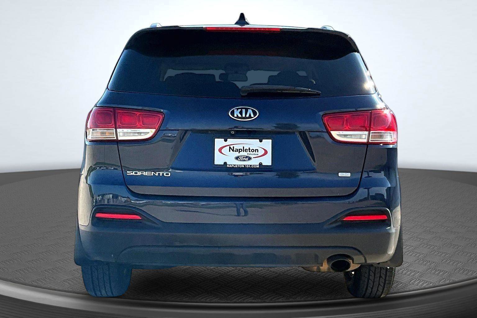 Used 2018 Kia Sorento AWD image 4