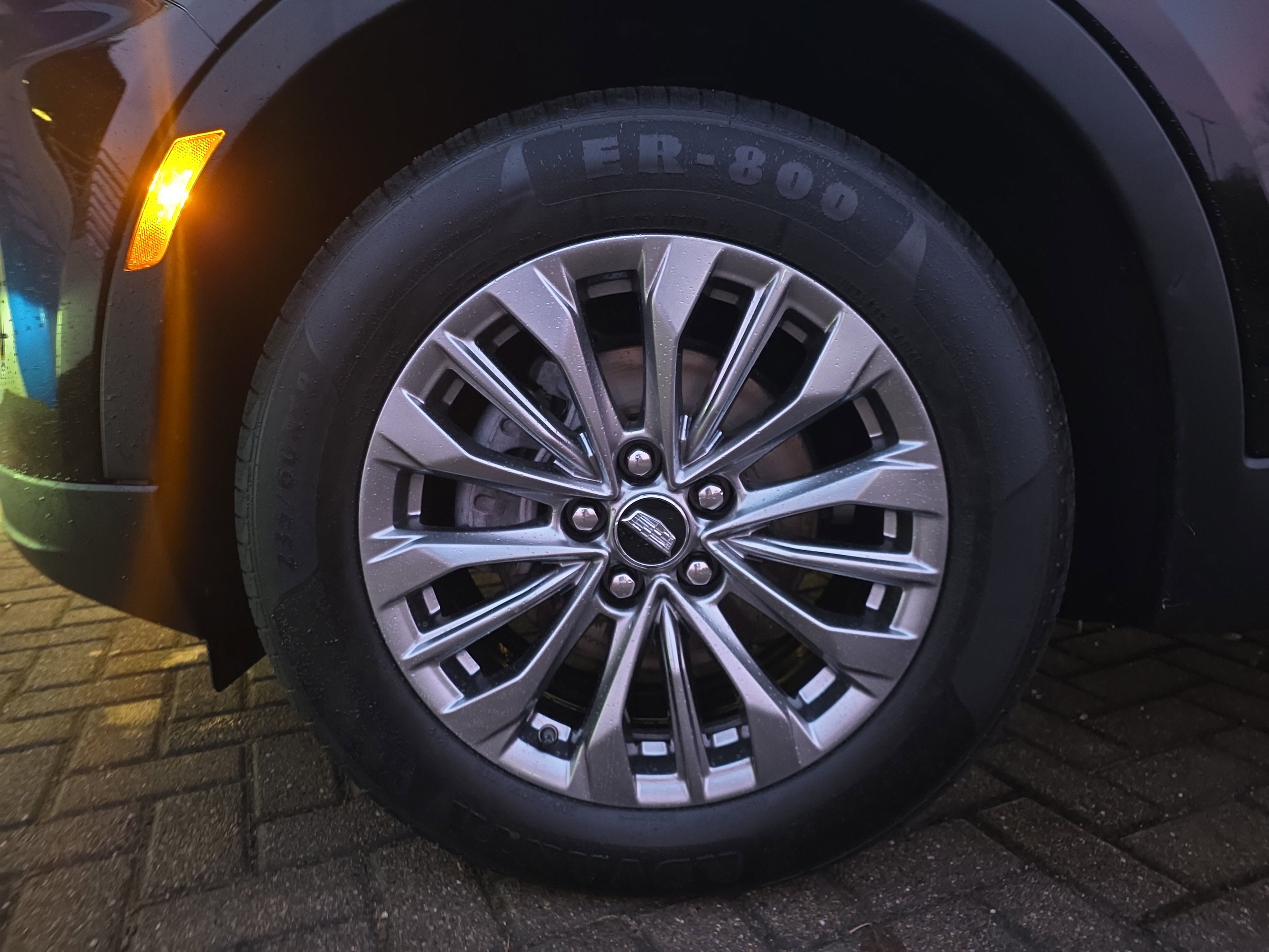 Used 2025 Cadillac XT4 Premium Luxury image 11