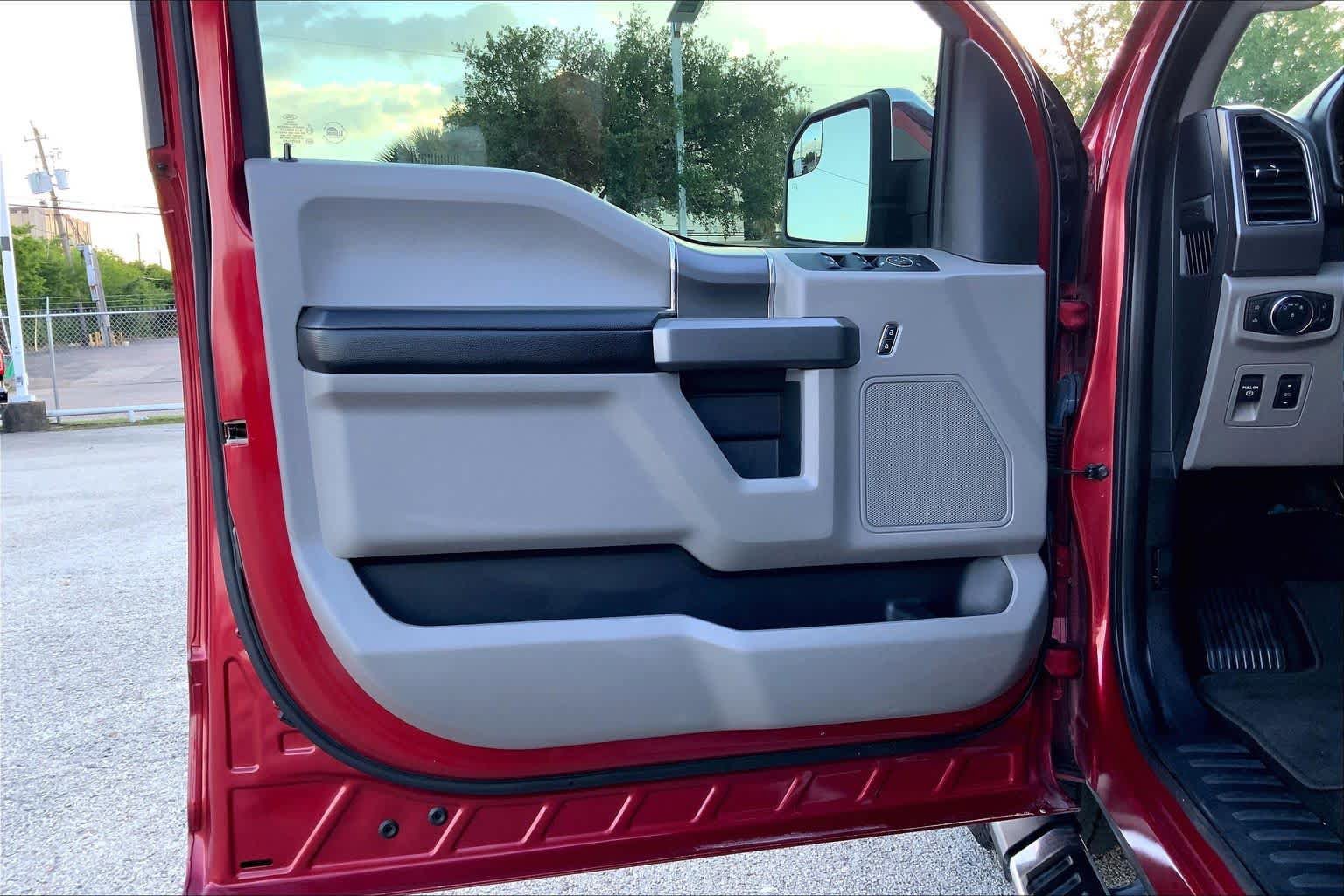 Used 2019 Ford F150 XLT w/ Equipment Group 302A Luxury RWD image 22