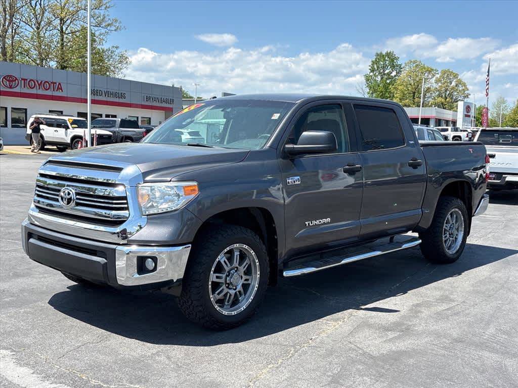 Used 2017 Toyota Tundra SR5 AWD/4WD image 26