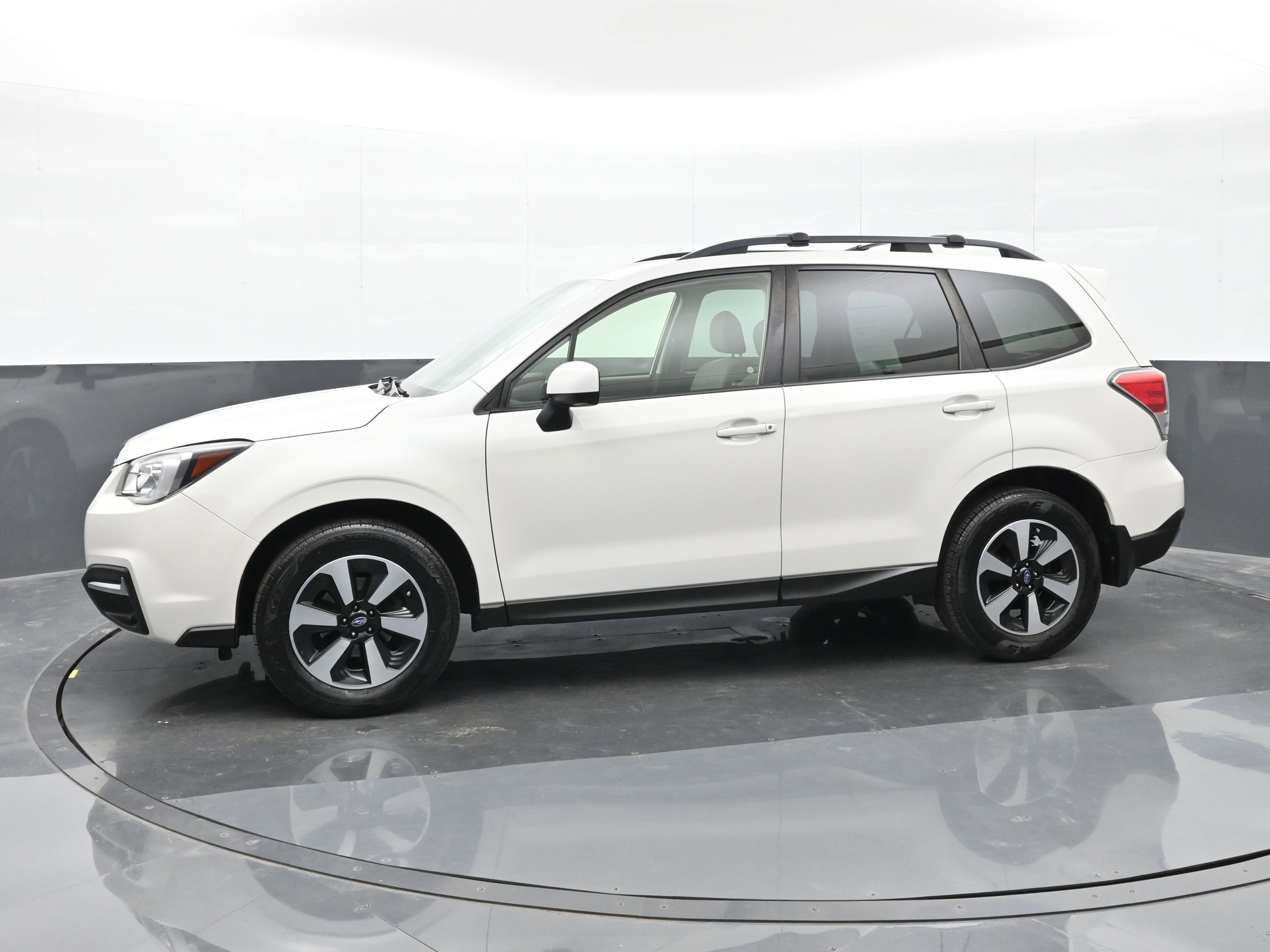 Used 2018 Subaru Forester 2.5i Premium image 5