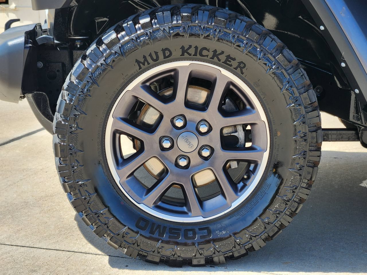 Used 2022 Jeep Gladiator Overland AWD/4WD image 9