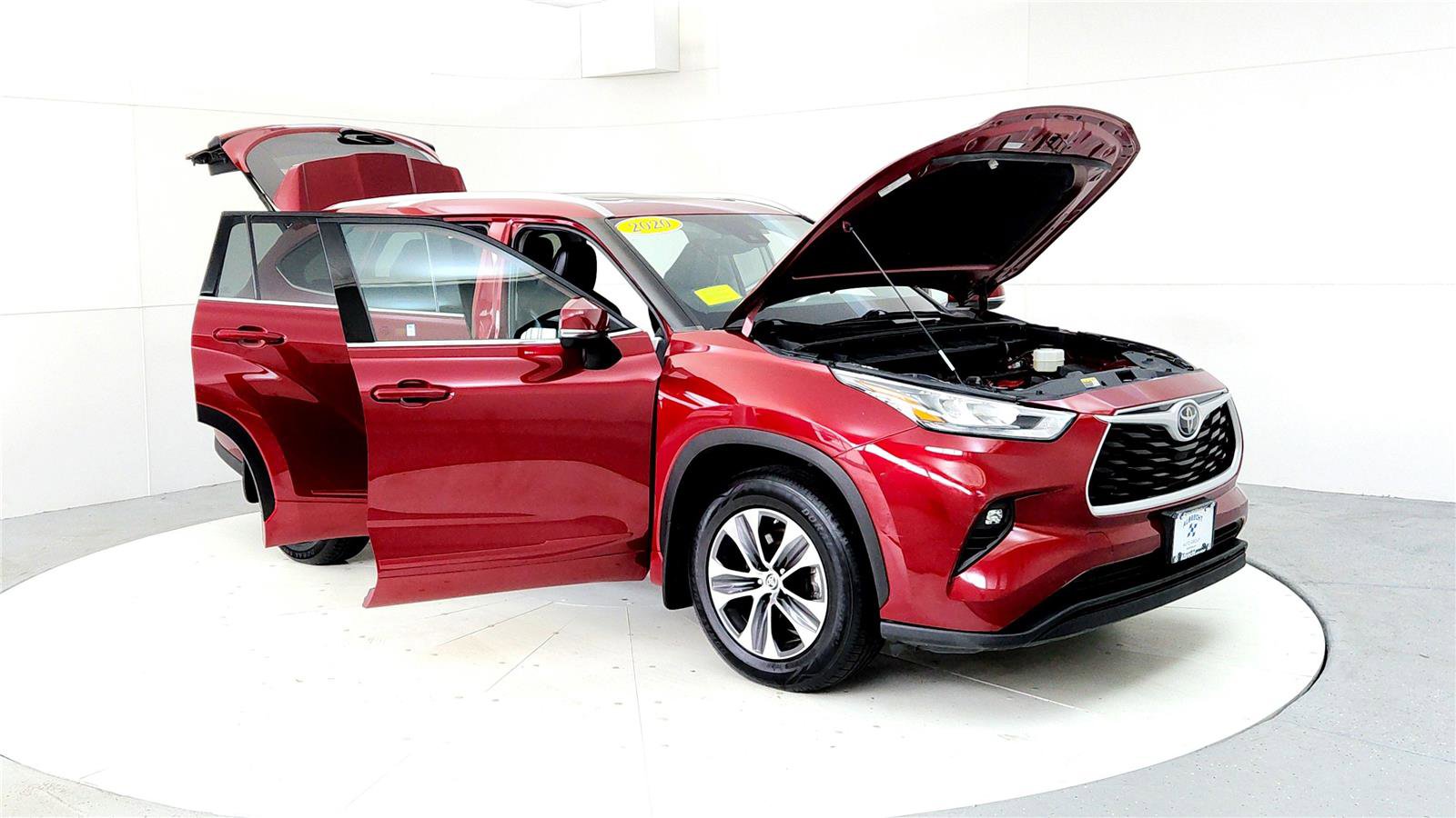 Used 2020 Toyota Highlander XLE image 12