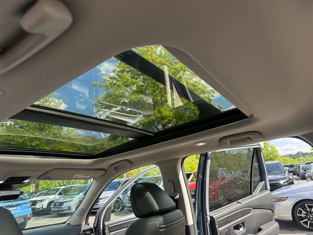 Used 2023 Honda Pilot Elite image 27