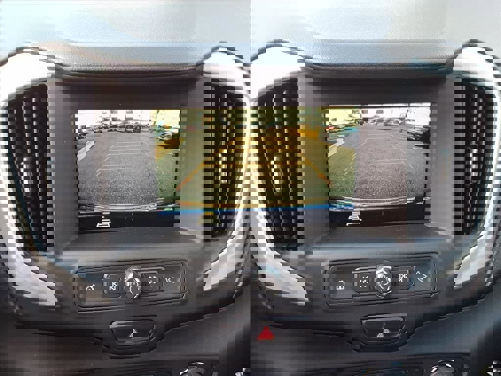 Used 2018 GMC Terrain SLE w/ Driver Convenience Package image 31