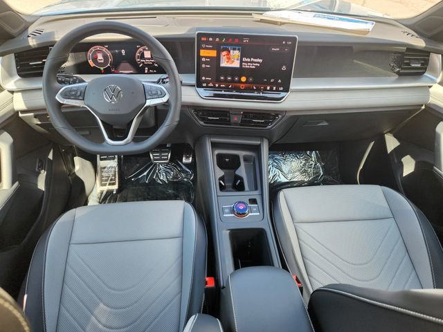 New 2026 Volkswagen Tiguan SE R-Line image 24