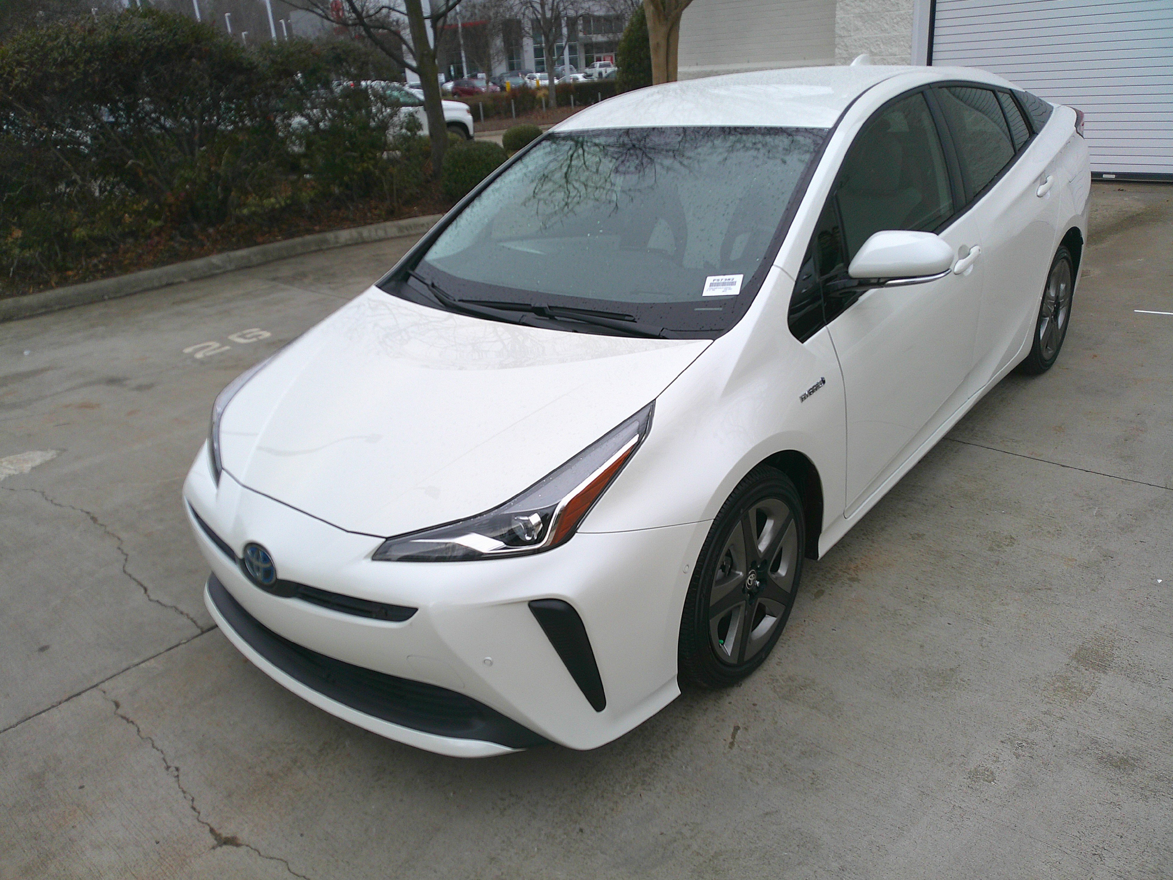 Used 2020 Toyota Prius Limited image 6
