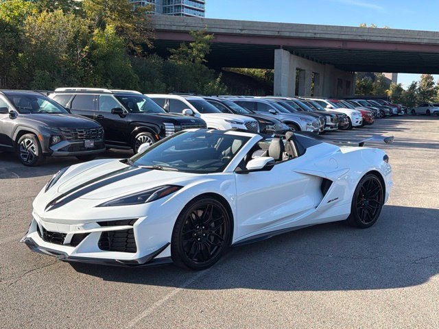 Used 2024 Chevrolet Corvette Z06 w/ Z07 Performance Package RWD image 4