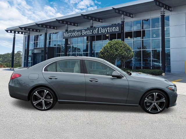 Used 2025 Mercedes-Benz C 300 Sedan image 3