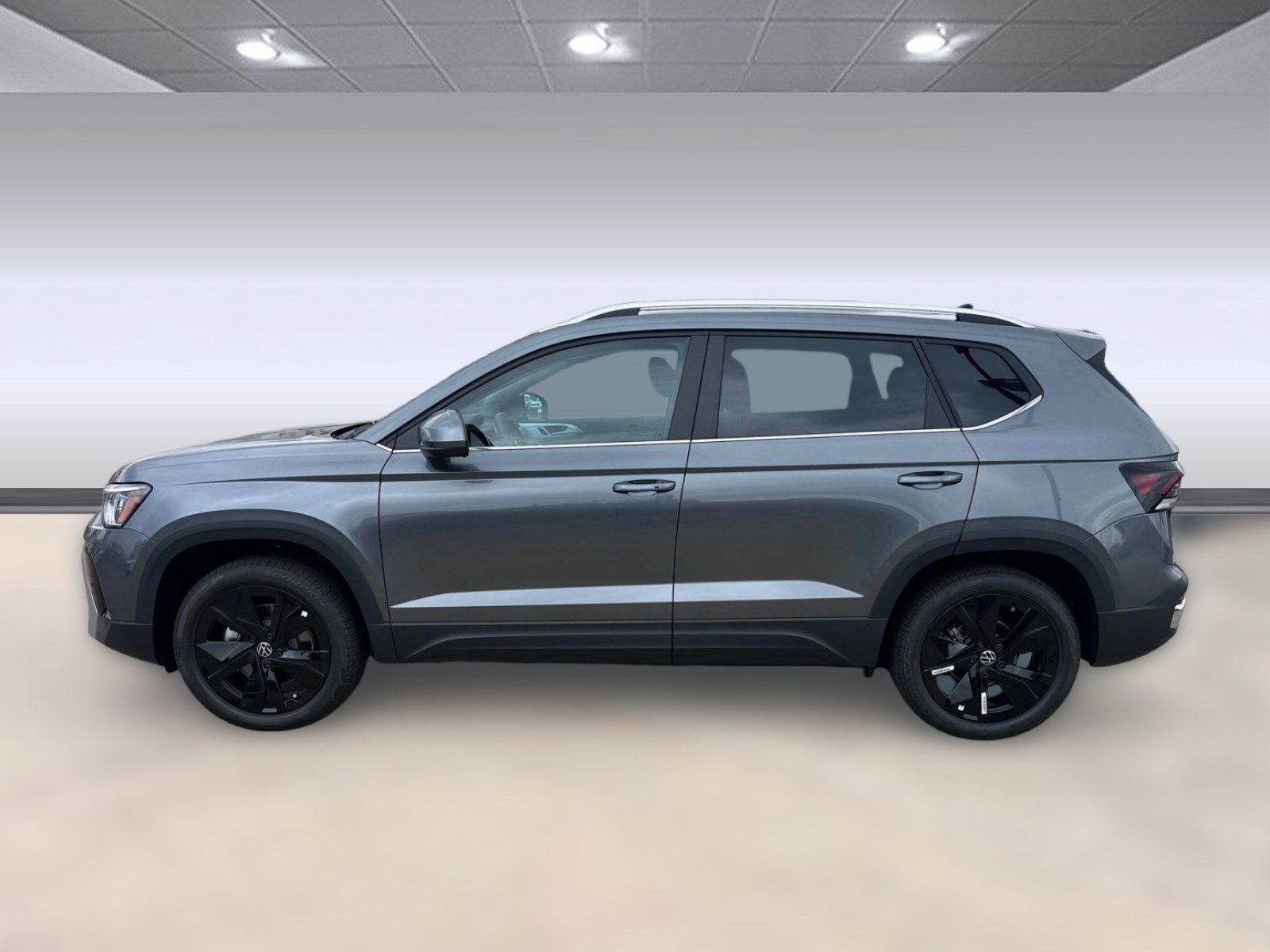 New 2026 Volkswagen Taos SE image 2