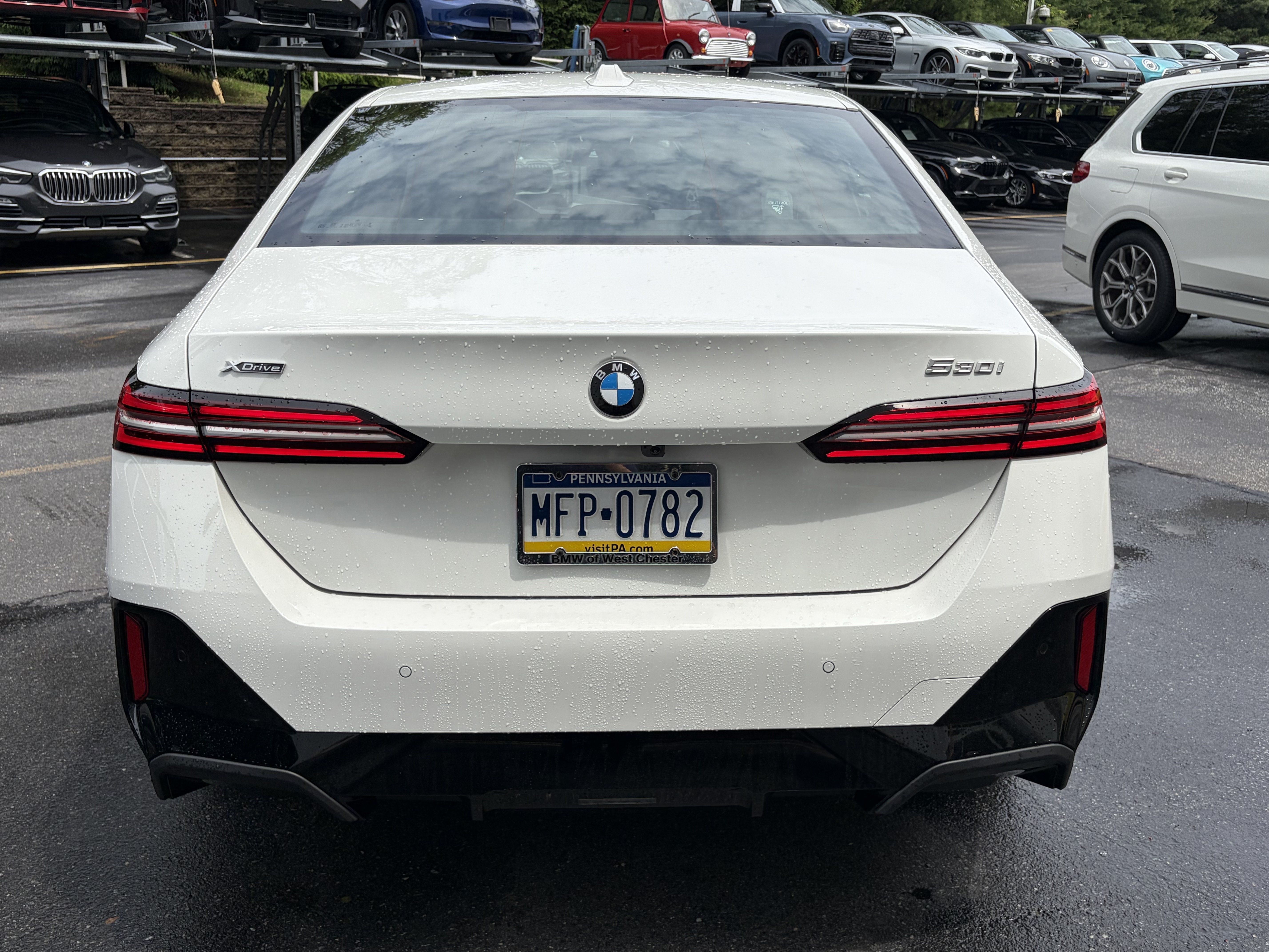 Used 2026 BMW 530i xDrive w/ M Sport Package AWD/4WD image 7
