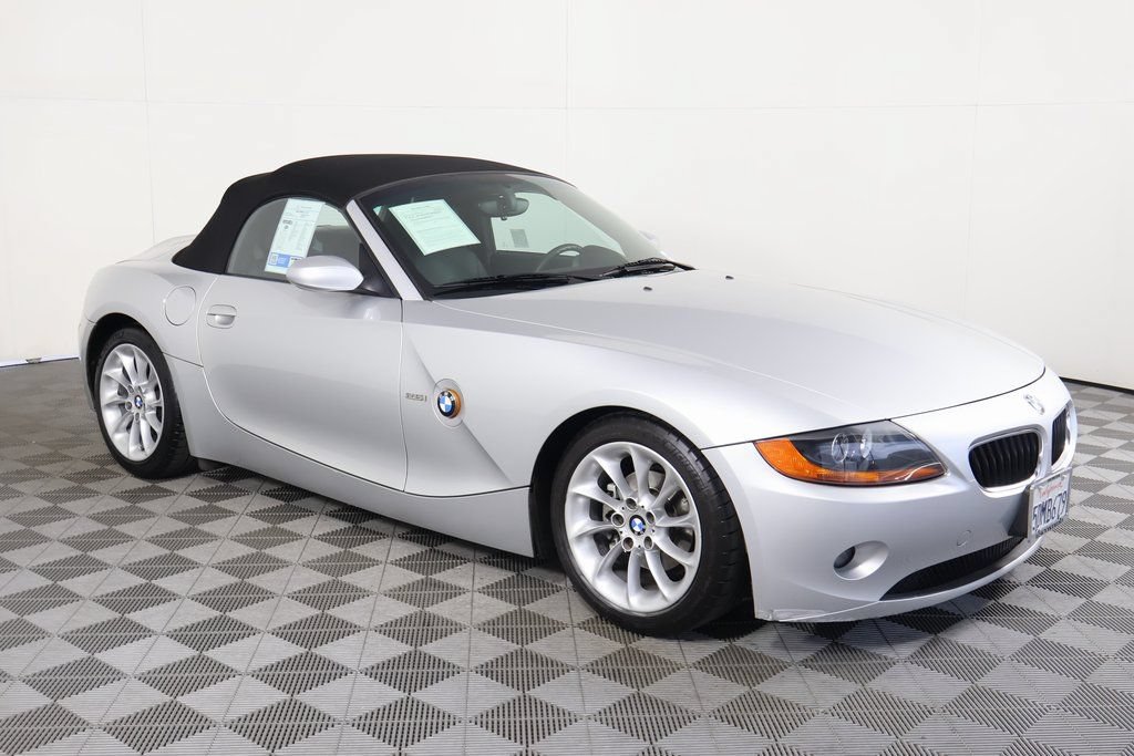 Used 2003 BMW Z4 2.5i RWD image 3