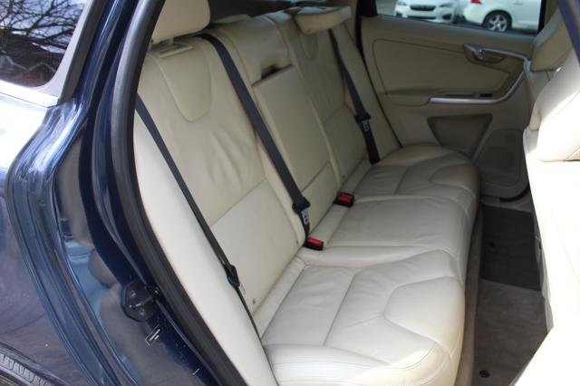 Used 2012 Volvo XC60 3.2 FWD image 26
