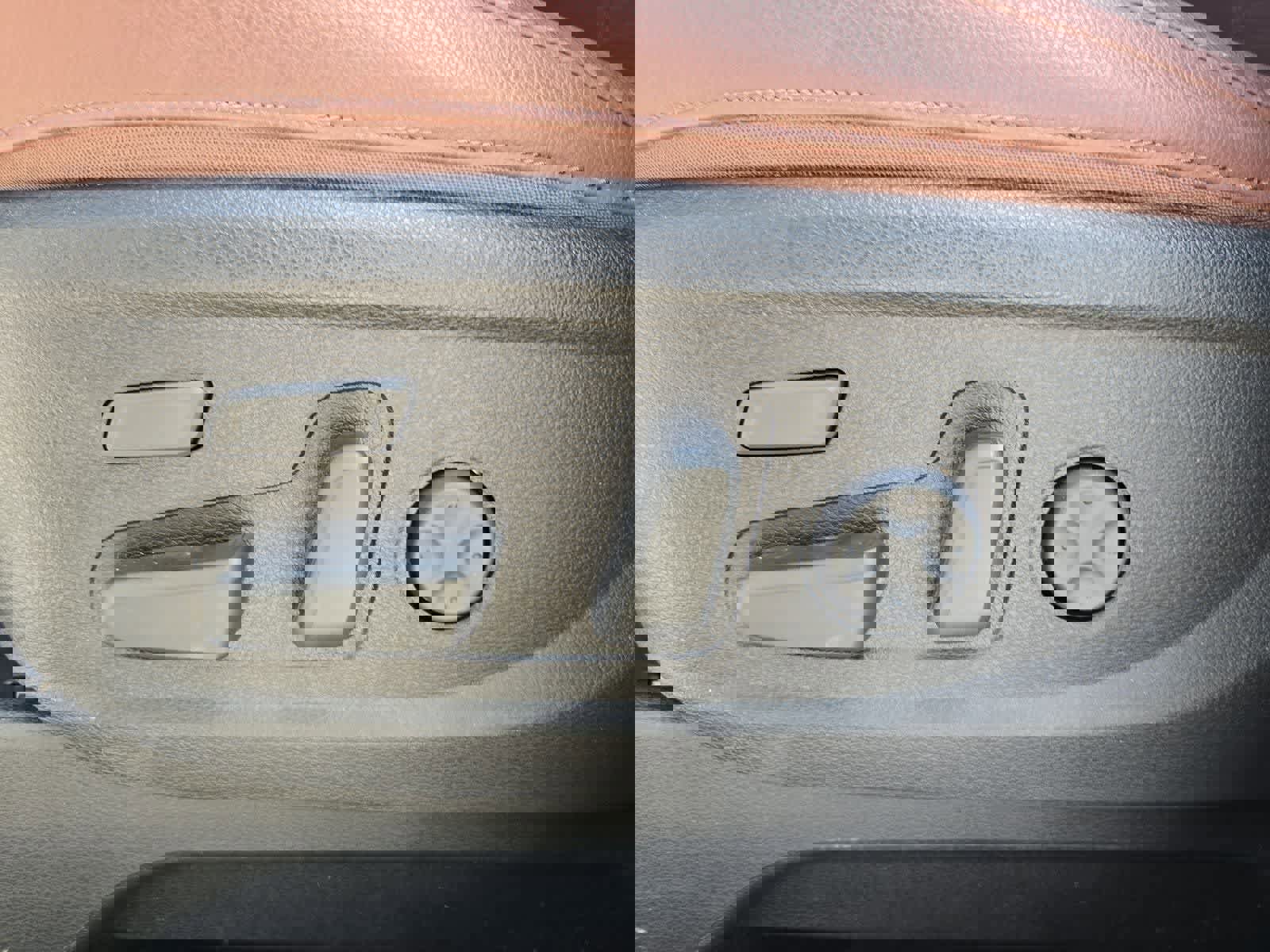 Certified 2025 Kia Telluride SX image 15