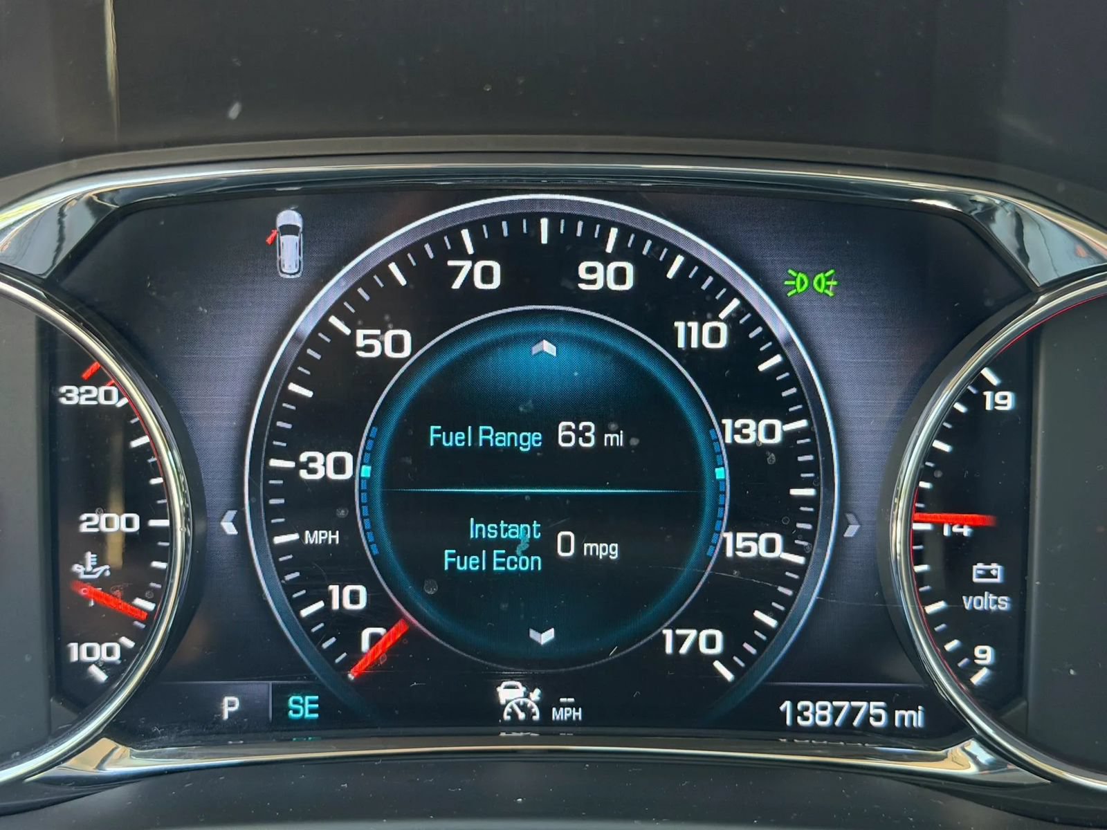 Used 2017 GMC Acadia Denali w/ Technology Package AWD/4WD image 14