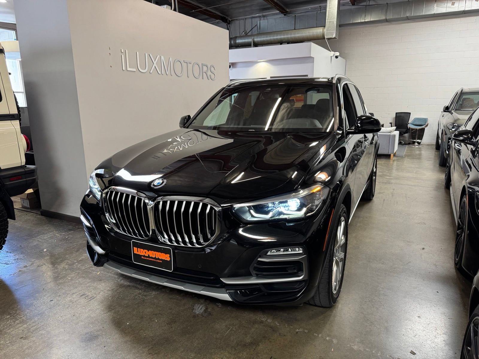 Used 2021 BMW X5 sDrive40i w/ Convenience Package 3