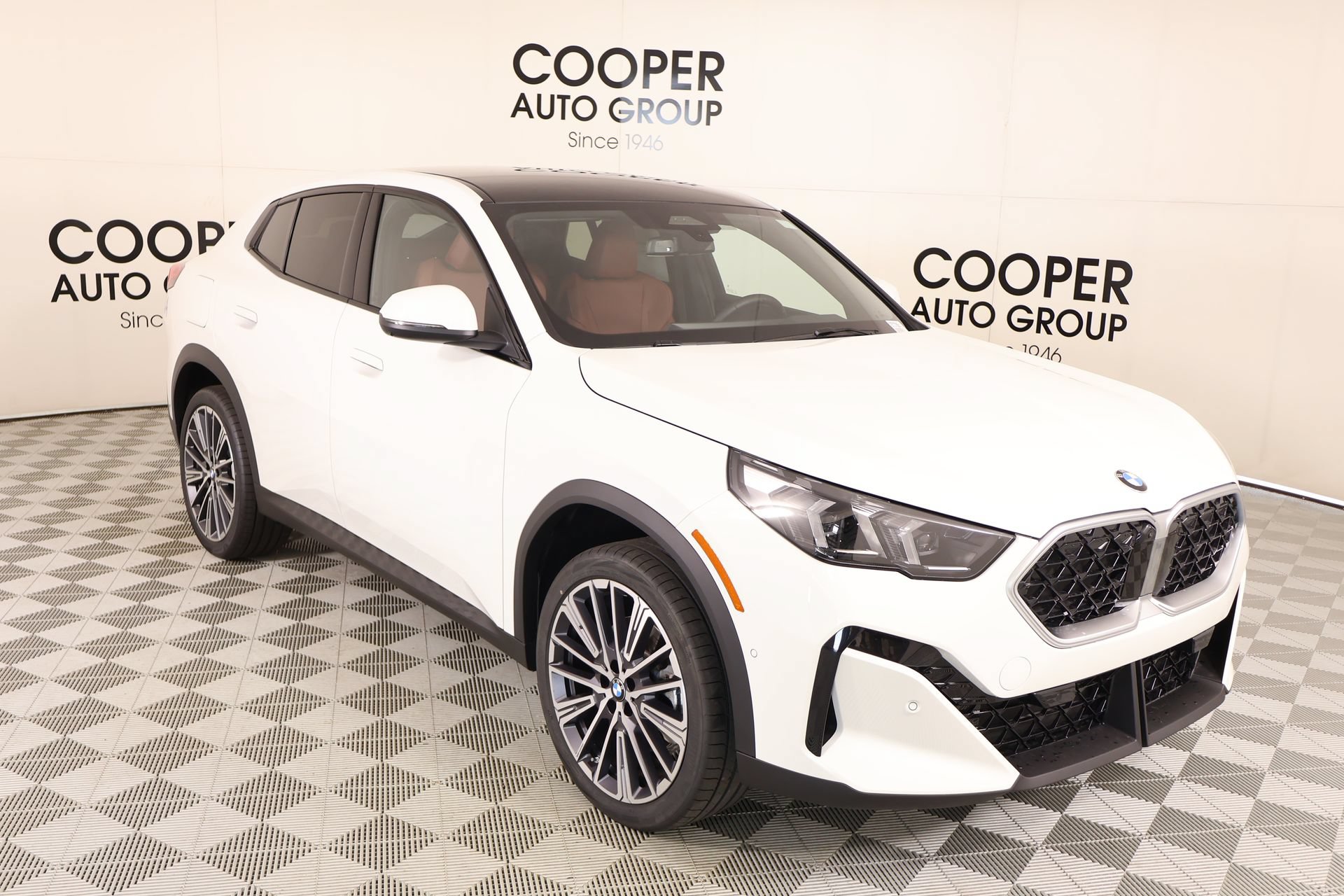 New 2026 BMW X2 xDrive28i w/ Technology Package