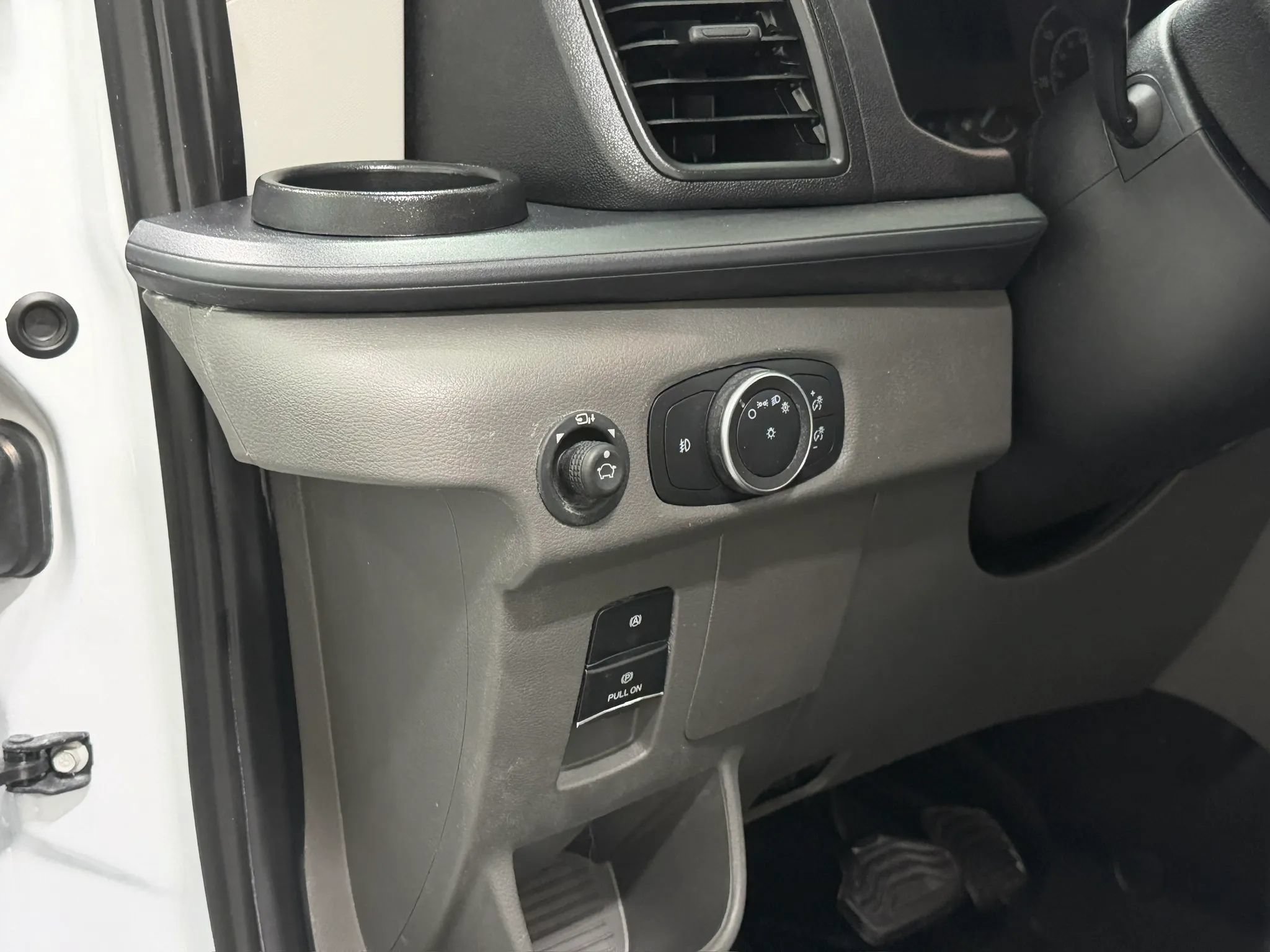 Used 2023 Ford Transit 350 XLT RWD image 28