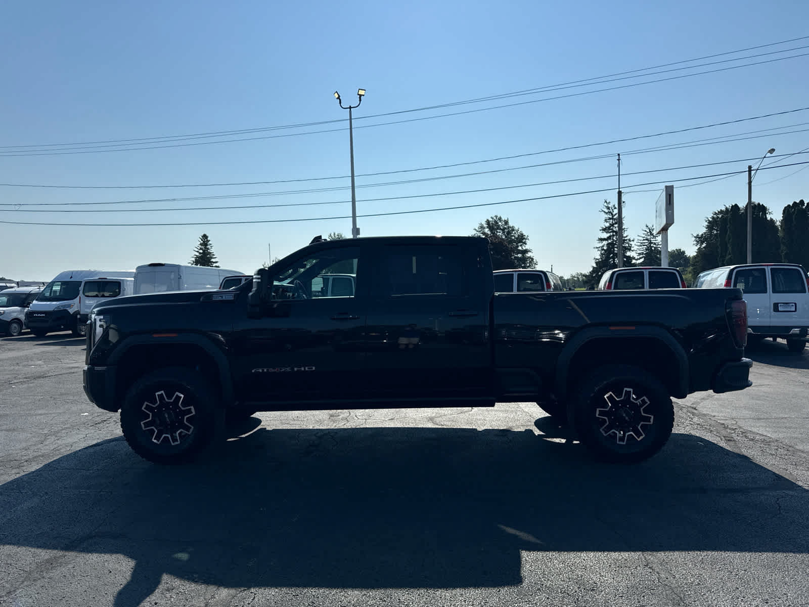 Certified 2024 GMC Sierra 2500 AT4X AWD/4WD image 2