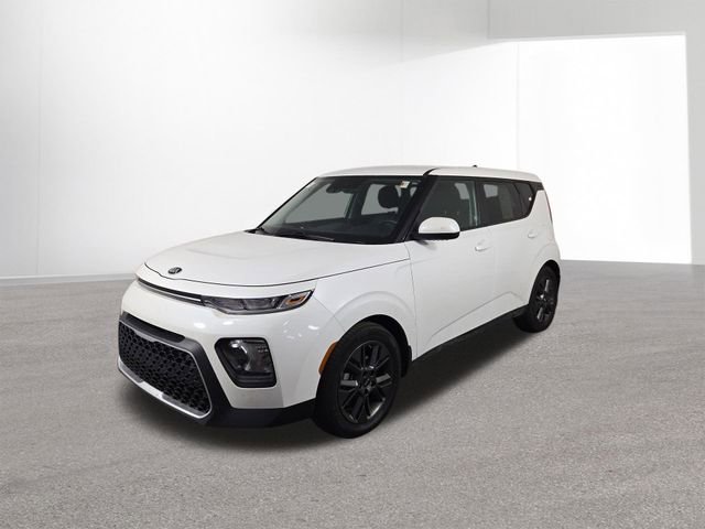 Certified 2021 Kia Soul S image 2