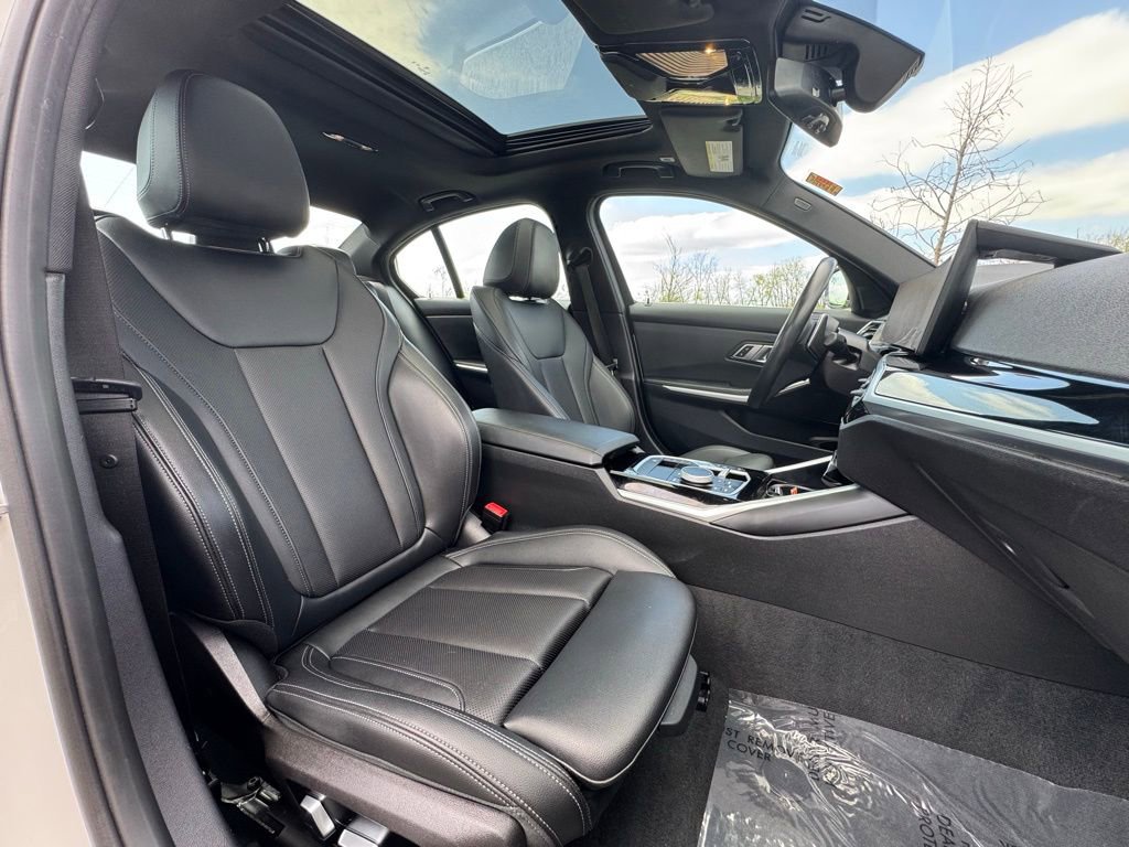Used 2023 BMW 330i Sedan w/ Driving Assistance Package image 28