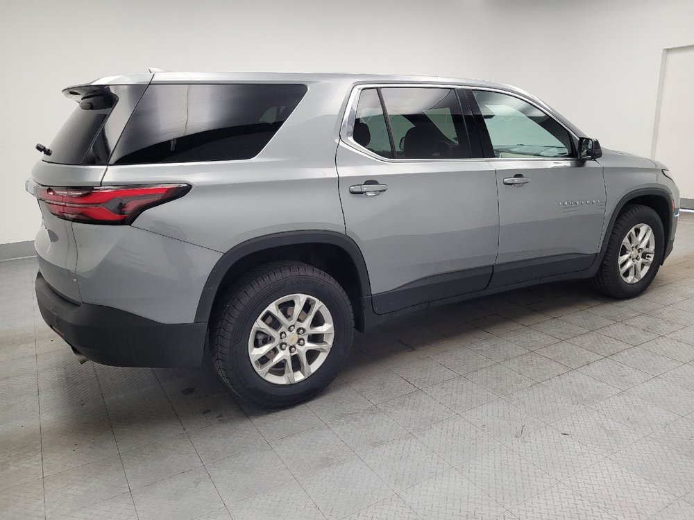 Used 2023 Chevrolet Traverse LS FWD image 10