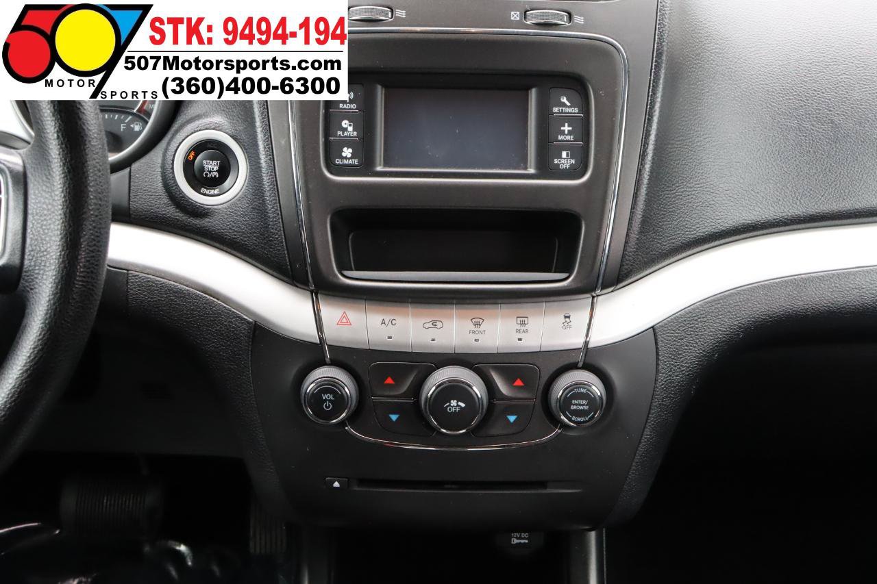 Used 2015 Dodge Journey SXT w/ Flexible Seating Group FWD image 19