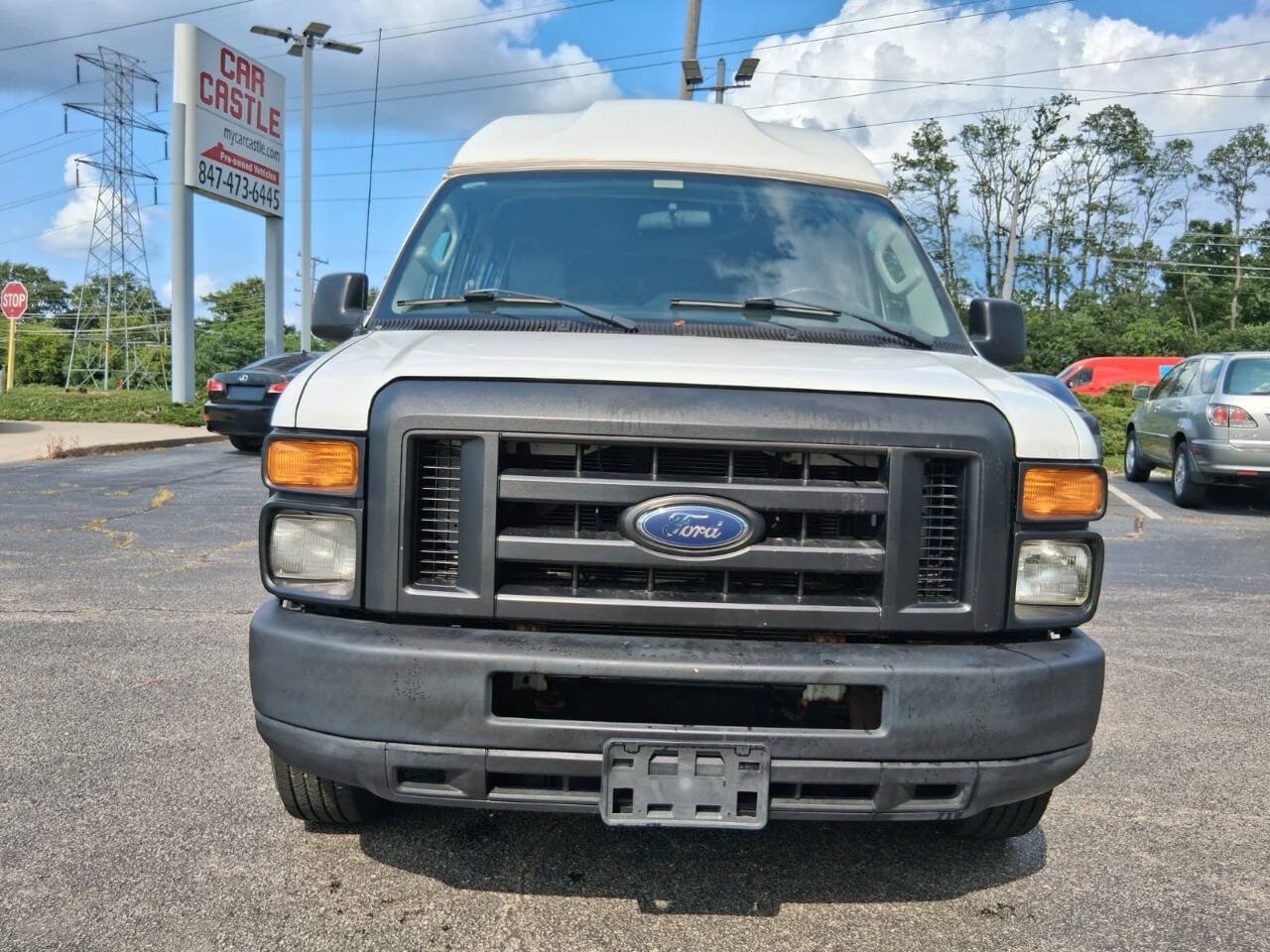 Used 2009 Ford E-250 and Econoline 250 Extended RWD image 2