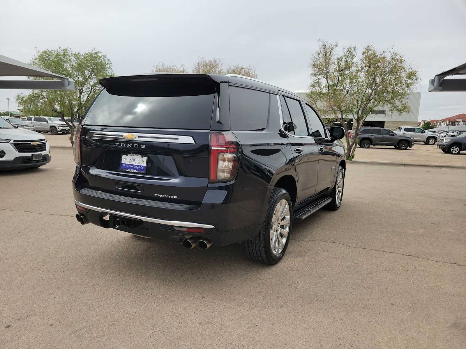 Used 2022 Chevrolet Tahoe Premier w/ Texas Edition RWD image 8