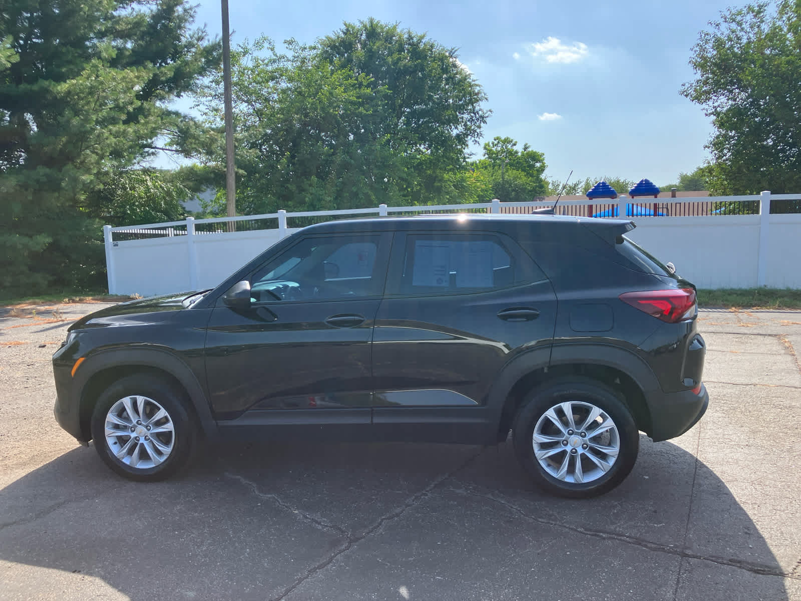 Used 2023 Chevrolet TrailBlazer LS AWD/4WD image 5