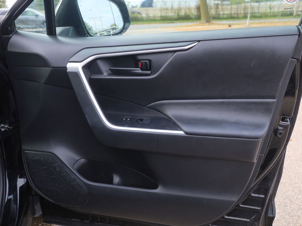 Used 2024 Toyota RAV4 LE image 14
