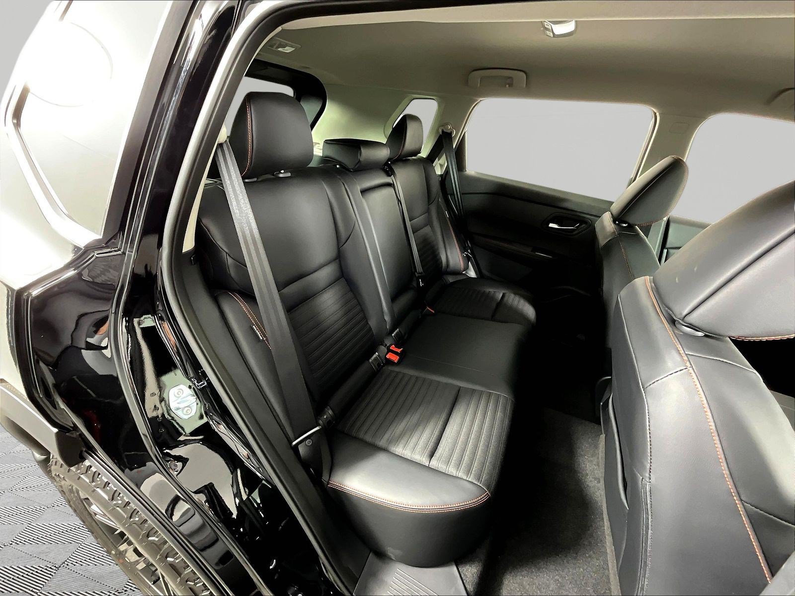 New 2026 Nissan Rogue SV w/ Rock Creek Premium Package AWD/4WD image 19