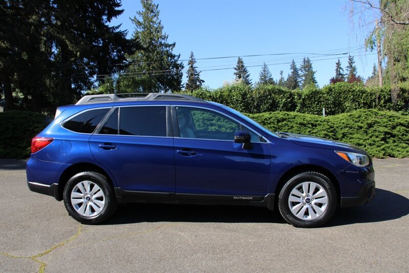 Used 2016 Subaru Outback 2.5i Premium AWD/4WD image 14