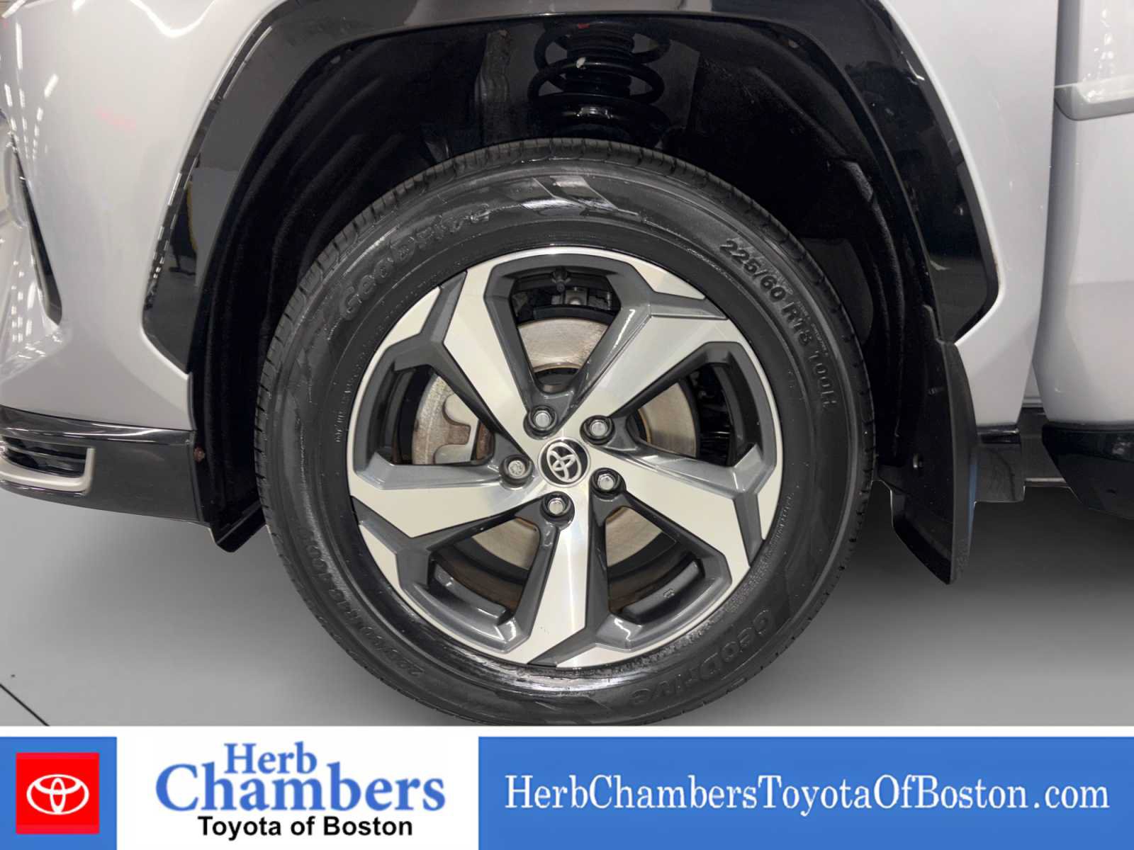 Used 2021 Toyota RAV4 SE w/ Carpet Mat Package (TMS) AWD/4WD image 9