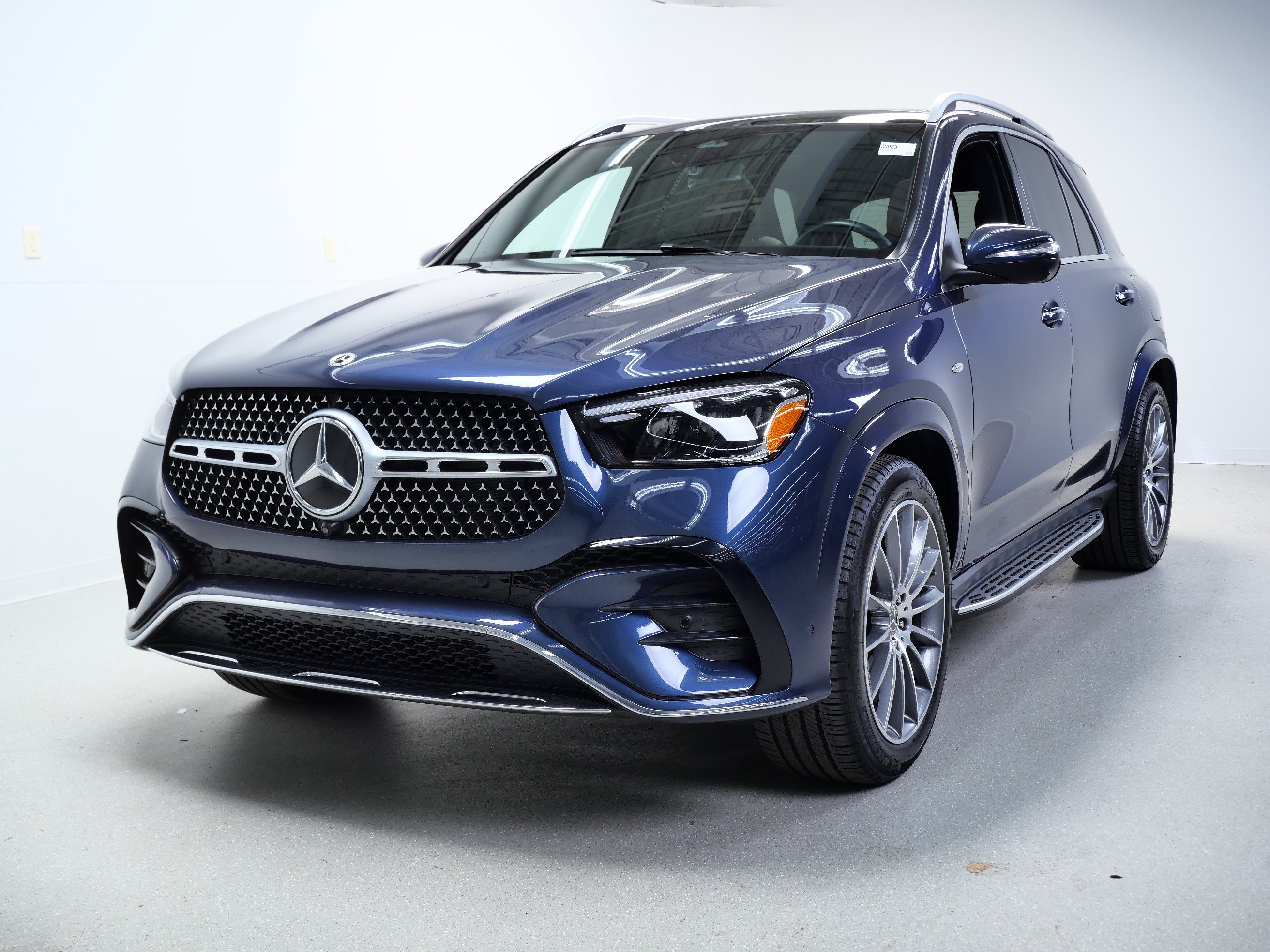 Certified 2025 Mercedes-Benz GLE 450e 4MATIC image 12