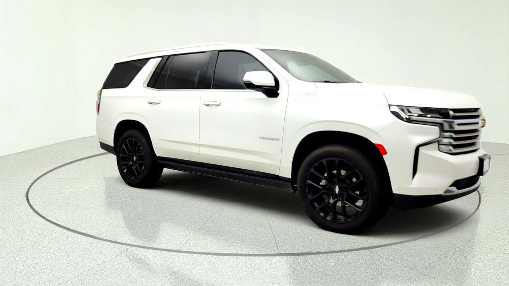 Used 2024 Chevrolet Tahoe High Country w/ Advanced Technology Package AWD/4WD image 3