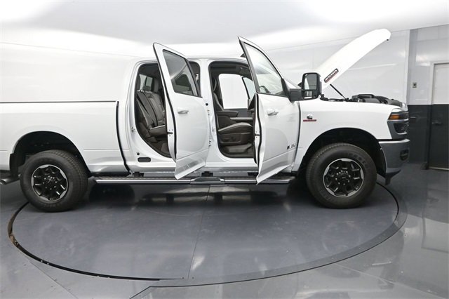 New 2025 RAM 2500 Laramie image 32