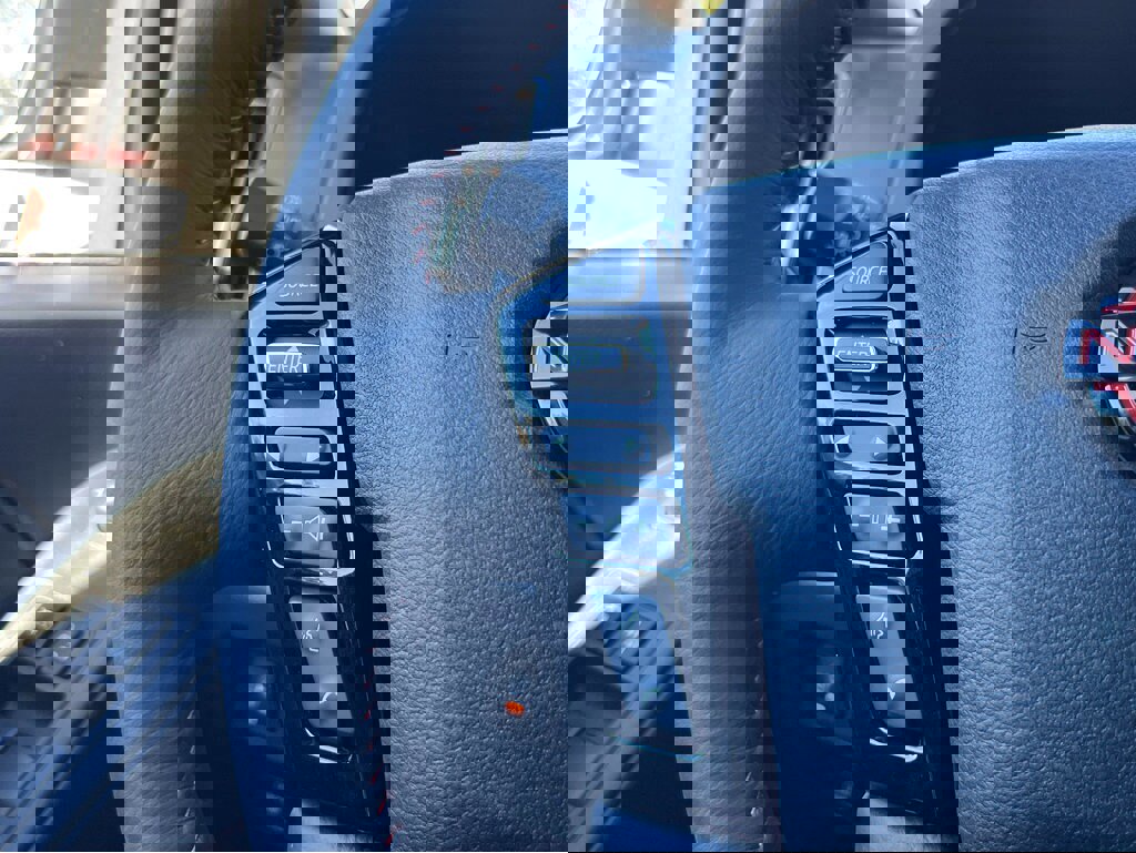 New 2025 Nissan Frontier PRO-4X w/ Tow Package image 16