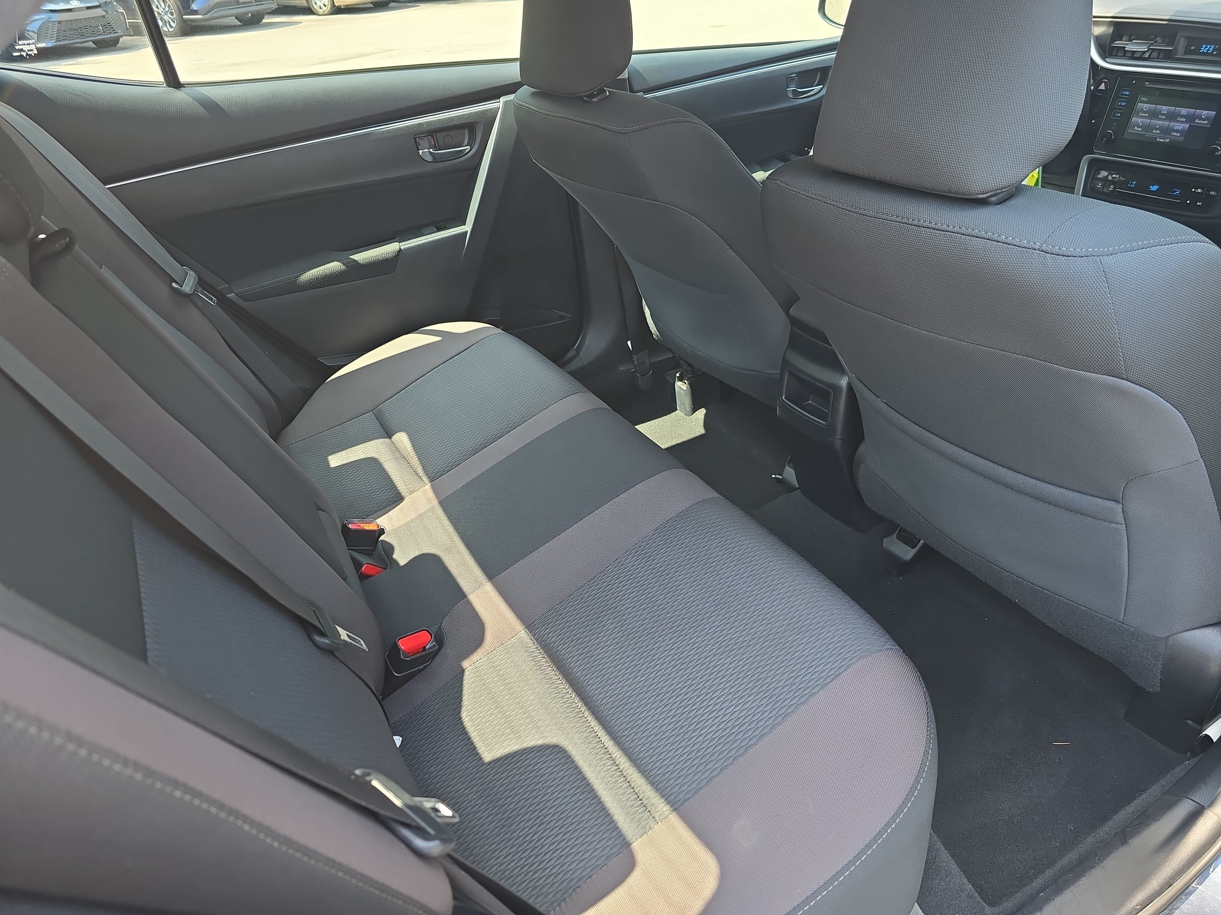 Used 2019 Toyota Corolla LE FWD image 11