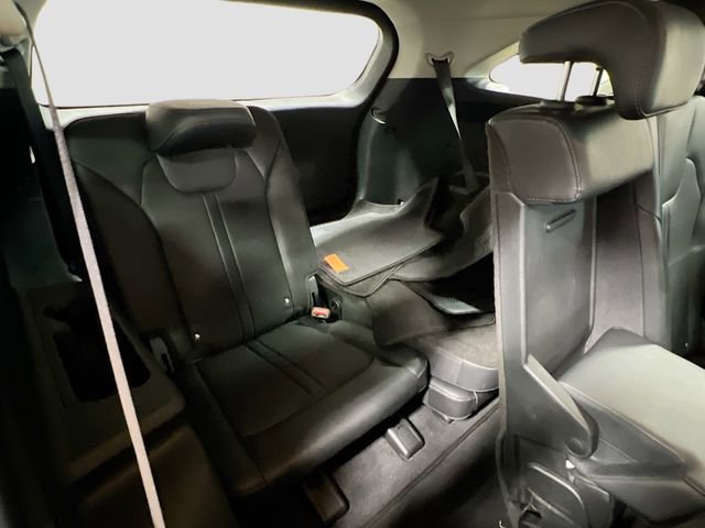 Certified 2024 Kia Sorento S image 26