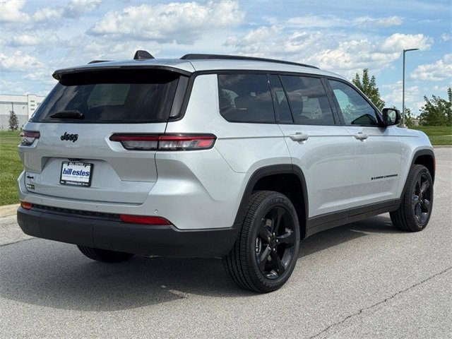 New 2025 Jeep Grand Cherokee L Altitude image 10