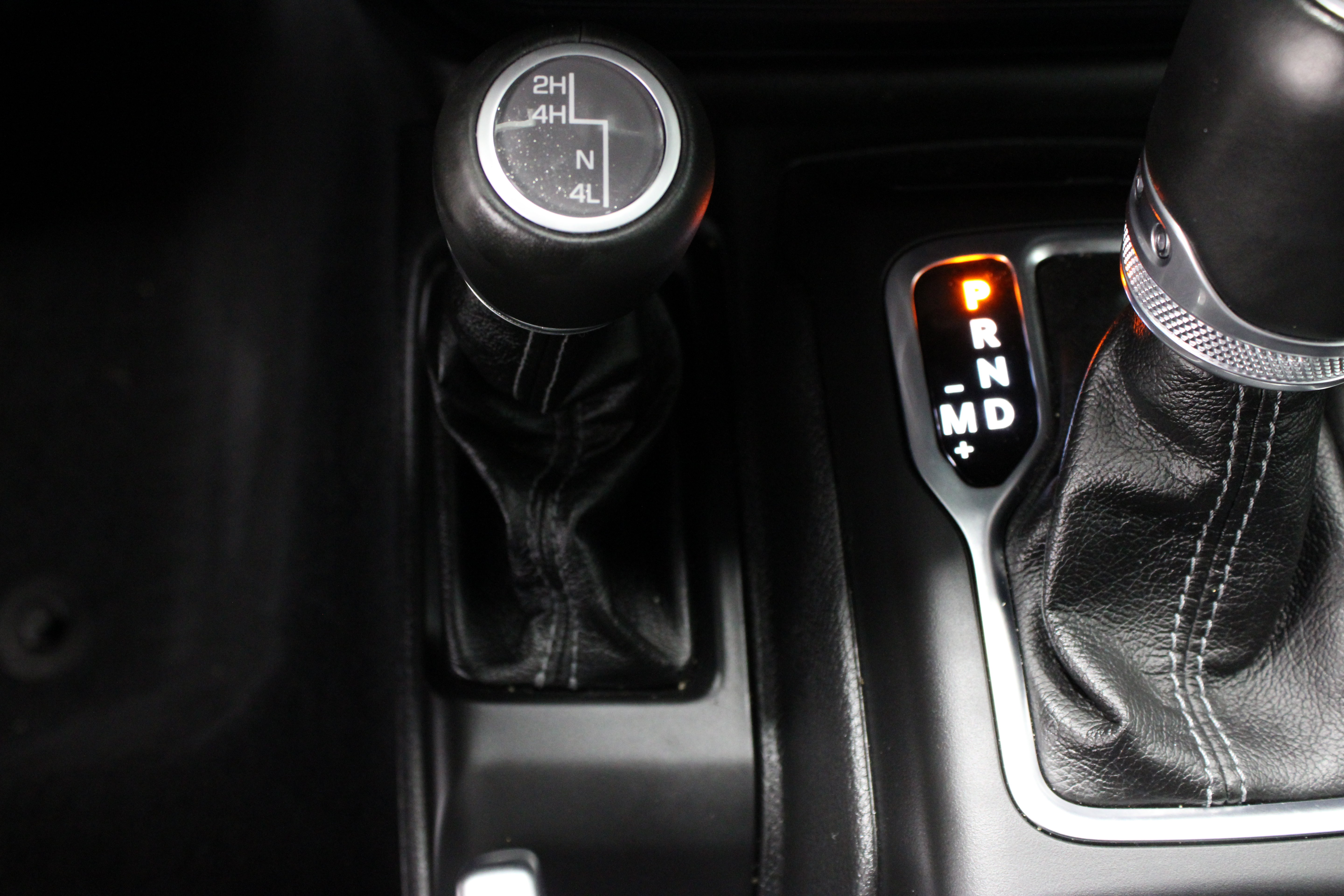 Used 2025 Jeep Gladiator Sport AWD/4WD image 20