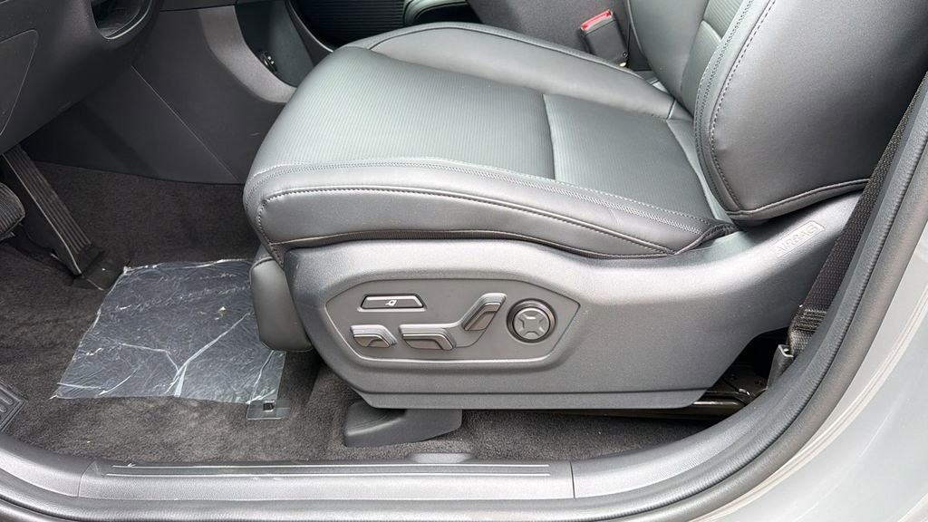 New 2026 Hyundai Santa Fe Calligraphy FWD image 11