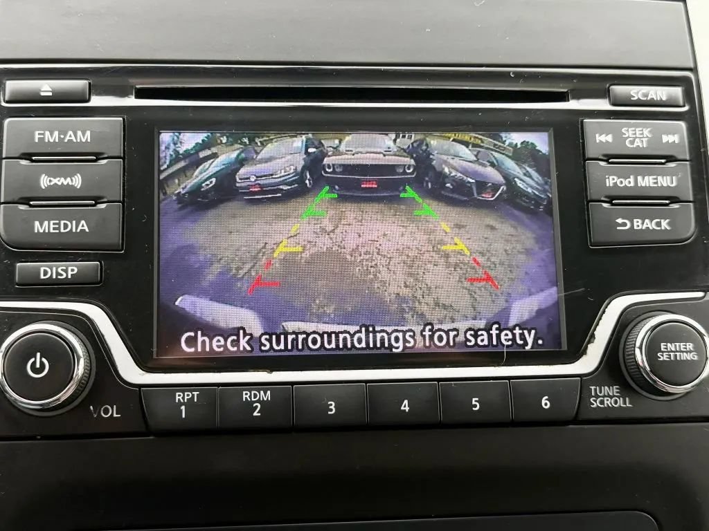 Used 2018 Nissan Frontier SV AWD/4WD image 21